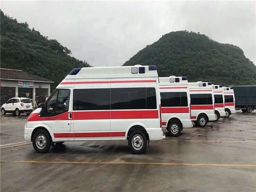 重庆私人救护车出租-全国救护团队