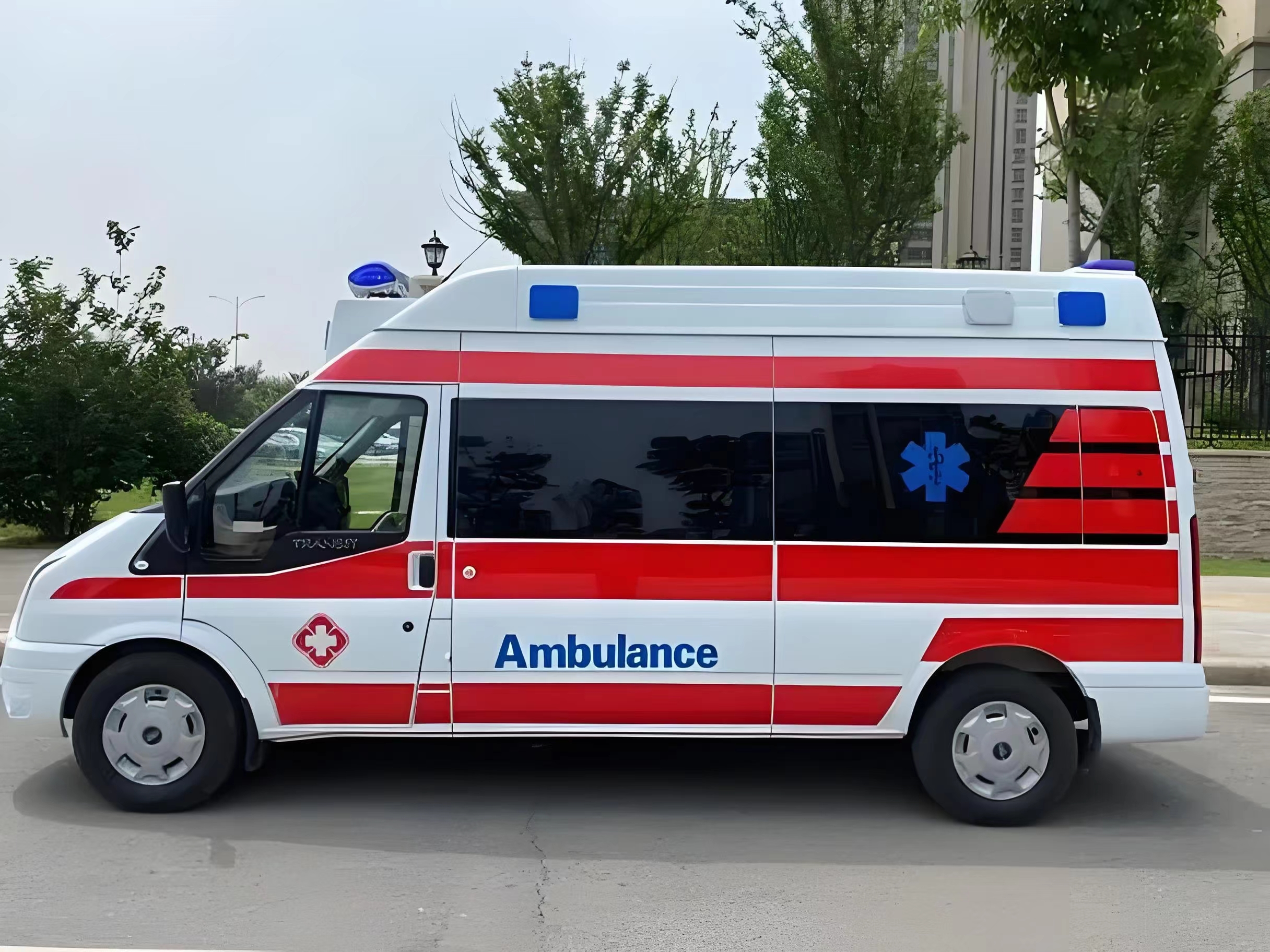 亳州私人救护车出租-跨省救护车病人转运-价格合理