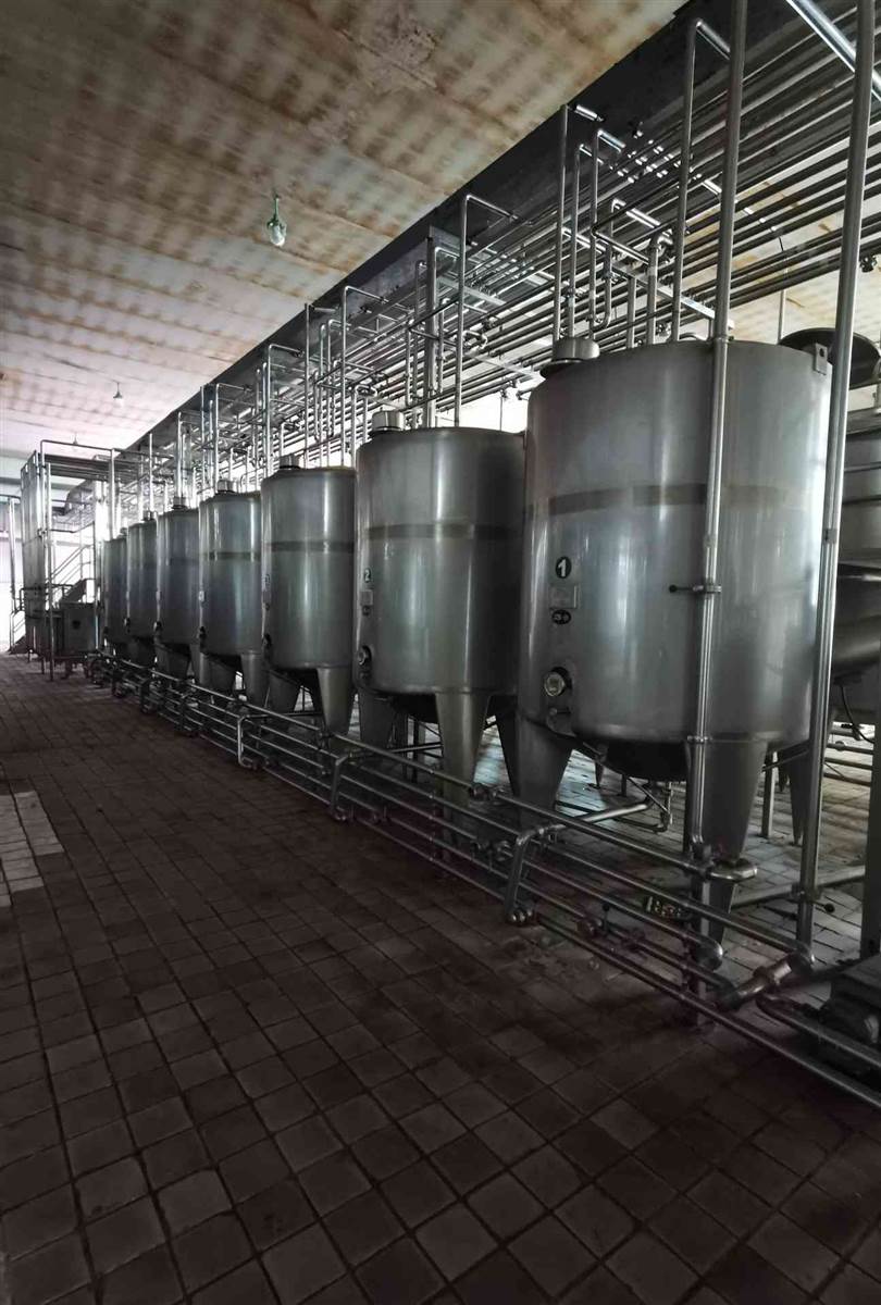 大涌镇乳品厂设备回收-大涌镇钢结构厂房拆除回收