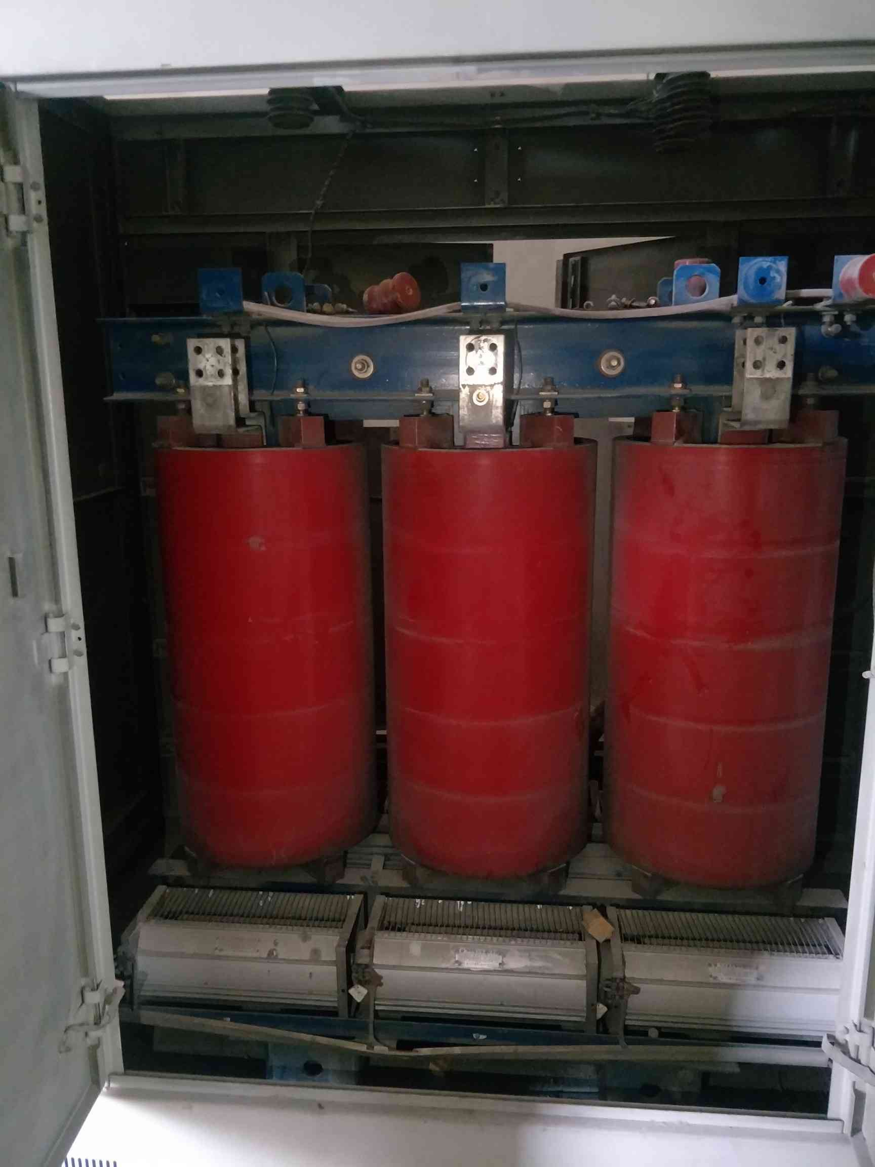 深圳市回收二手变压器-电力变压器回收-1250千瓦变压器回收
