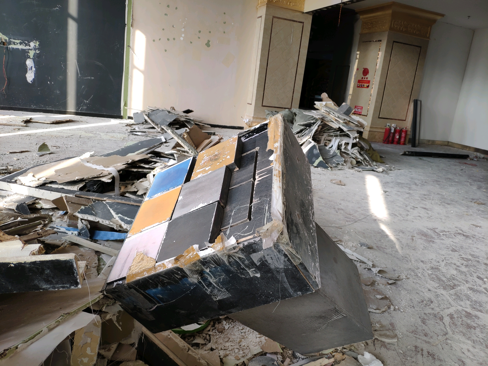 惠州惠城区购物商场拆除天花板拆除回收整场物资回收