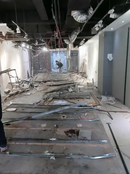 云浮购物商场拆除商场室内改造拆除整体物资回收