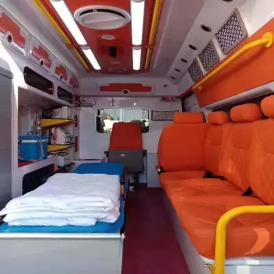 龙岩长途救护车运送--跨省私人救护车出租多少钱一天