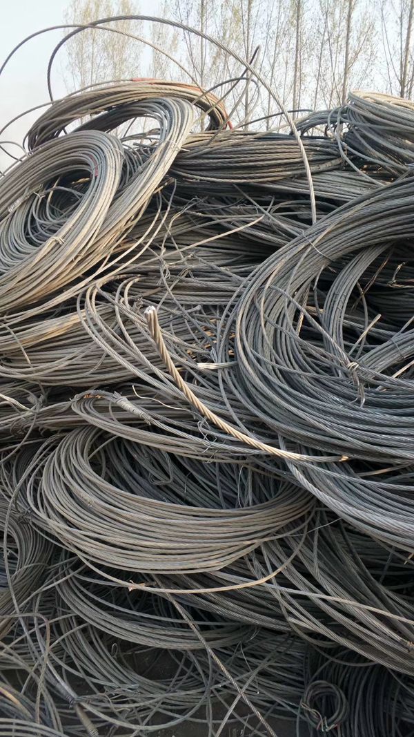 架空绝缘铝导线回收价格表及图片高压铜芯电缆回收欢迎合作