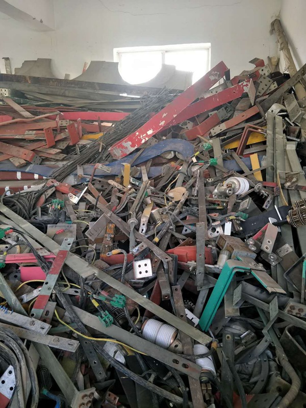 废旧电缆回收去皮多少钱一吨废变压器回收市场