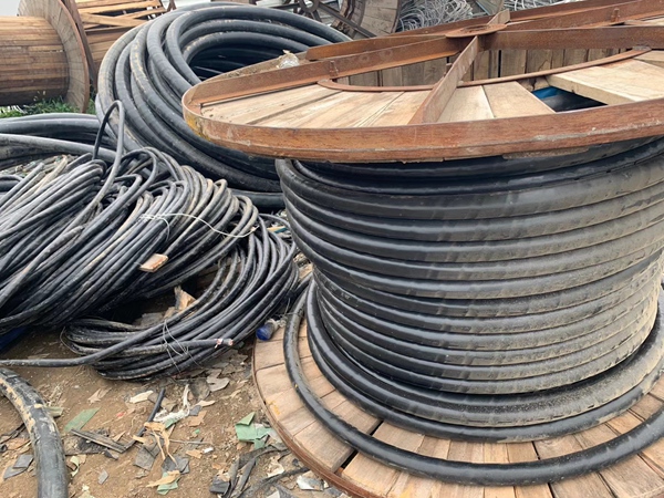 高压铜电缆回收多少钱一斤2500电缆回收市场