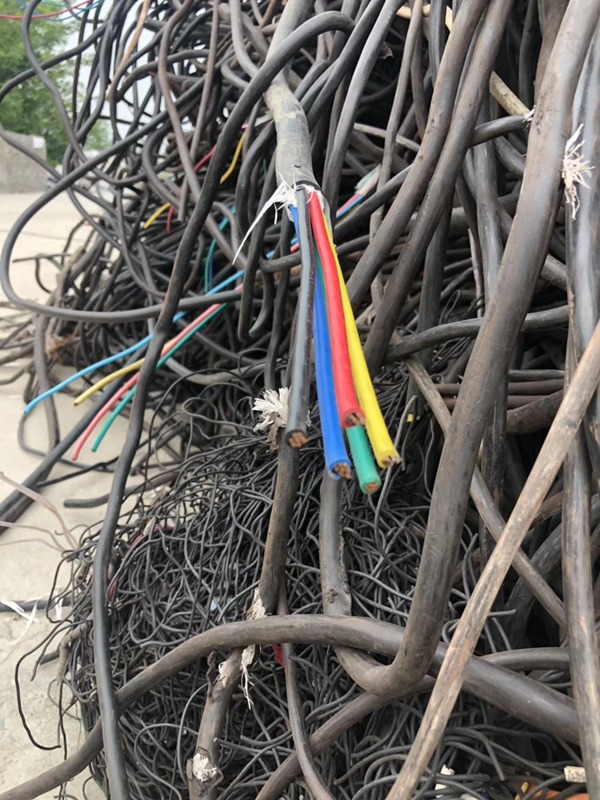 废旧电缆回收价多少钱一米2500电缆回收商业行情