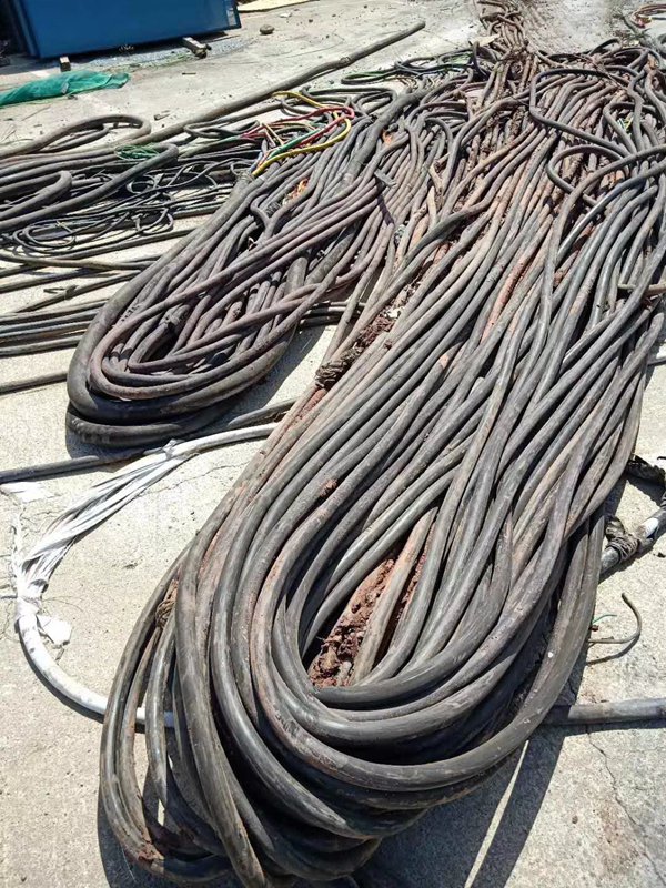 高压铜电缆回收多少钱一米通讯馈线回收商业行情