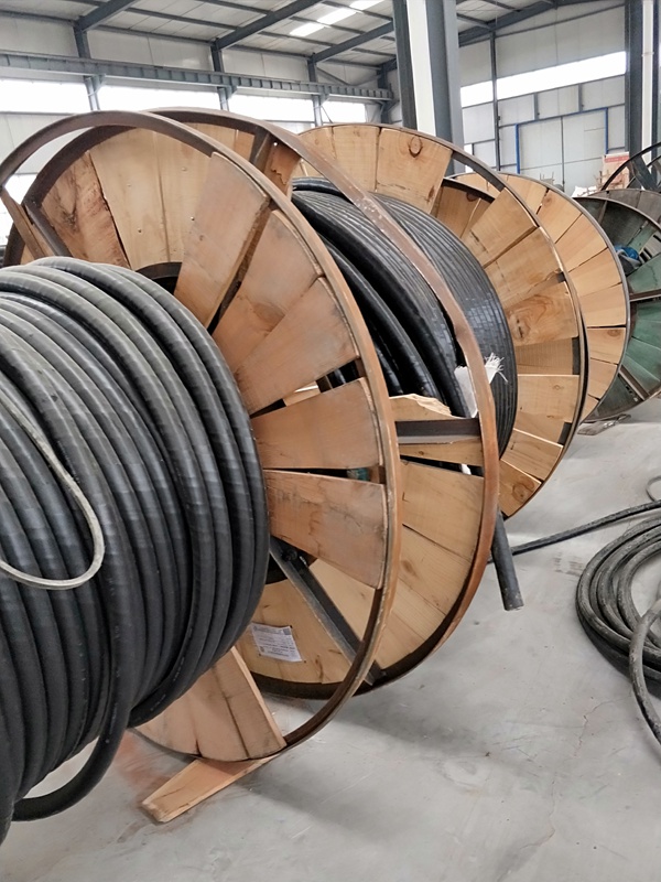 光伏电缆回收价格一米多少钱合适电缆铜回收市场