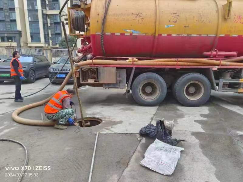 重庆石柱雨水管道改造团队