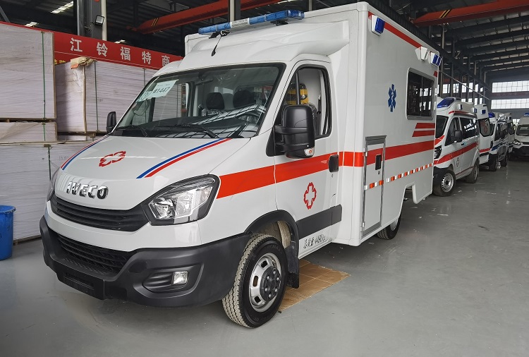 肇庆120跨省救护车救护车转运病人