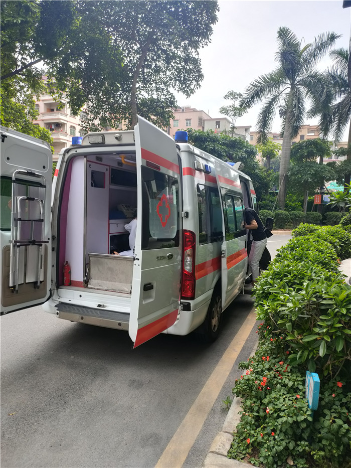 宜春120救护车跨省运送病人-1000公里怎么收费