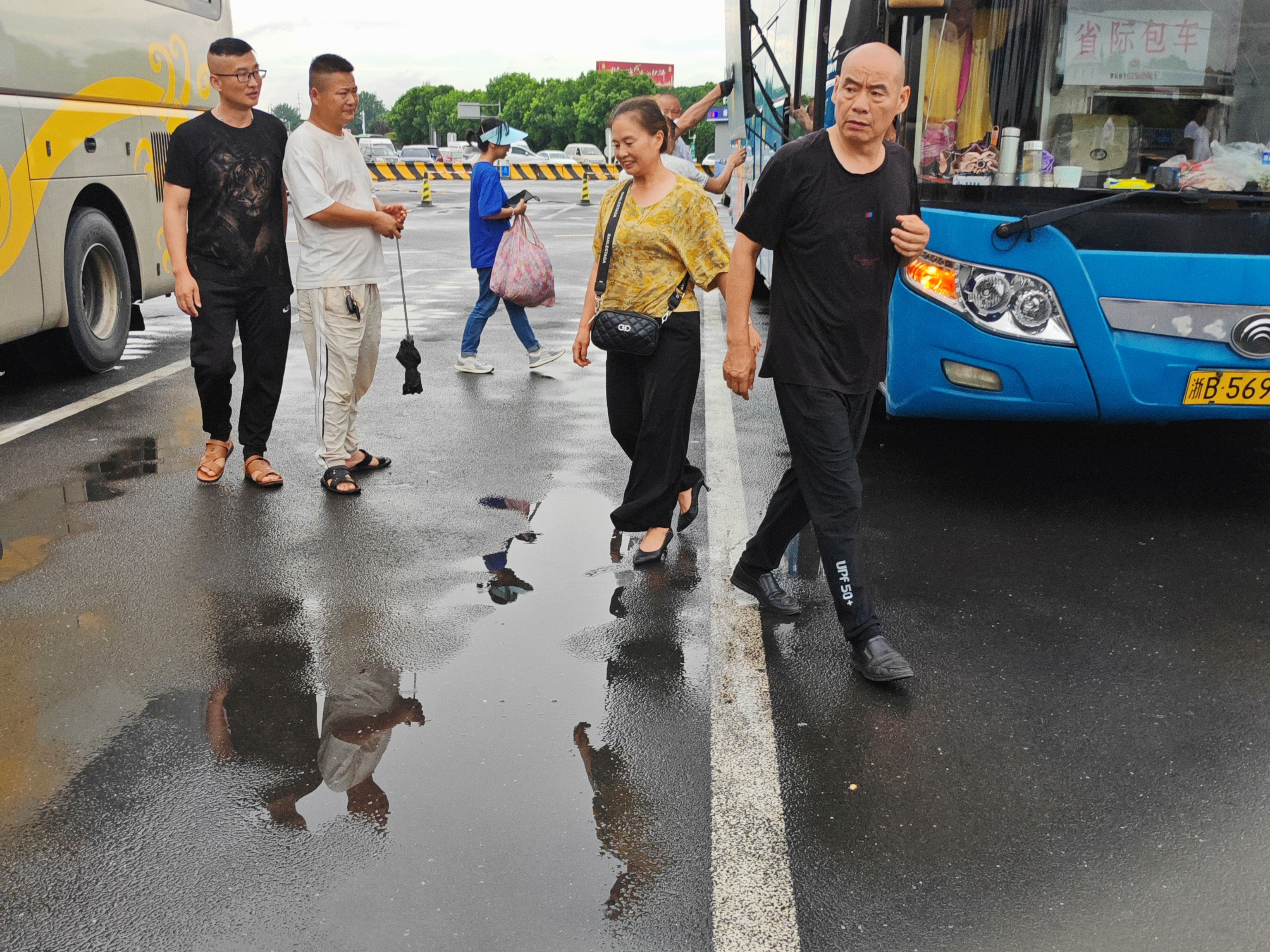 邢台到凤凰客车长途大巴车