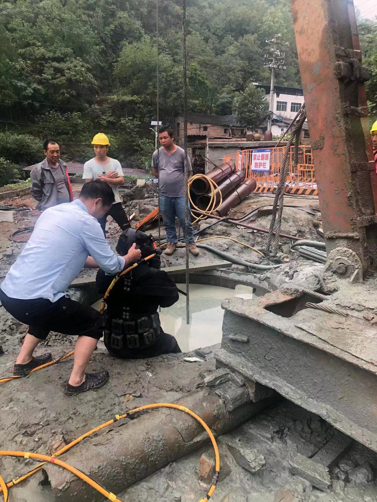 湖北三伏潭镇水下打捞公司 水下混泥土切割价格