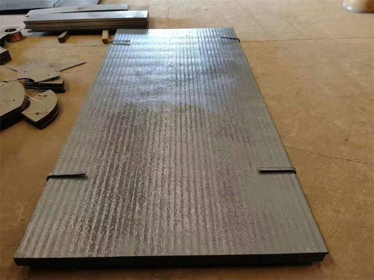 黄山焊丝堆焊耐磨板-14+7堆焊耐磨钢板现货充足