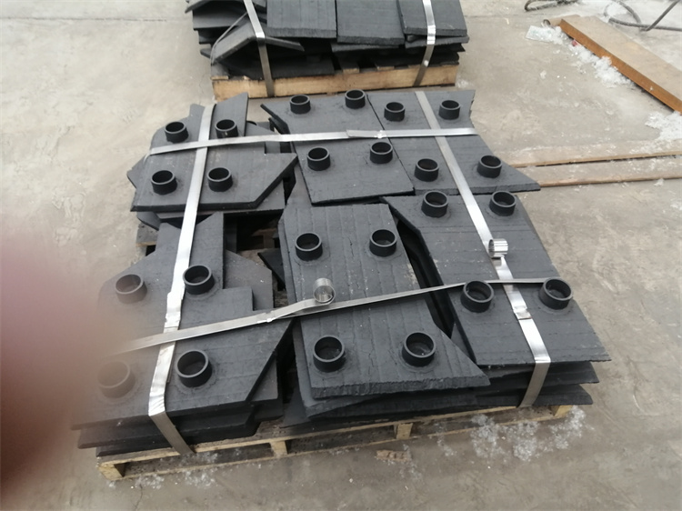 平凉碳化铬堆焊耐磨钢板-12+10堆焊耐磨钢板定制加工