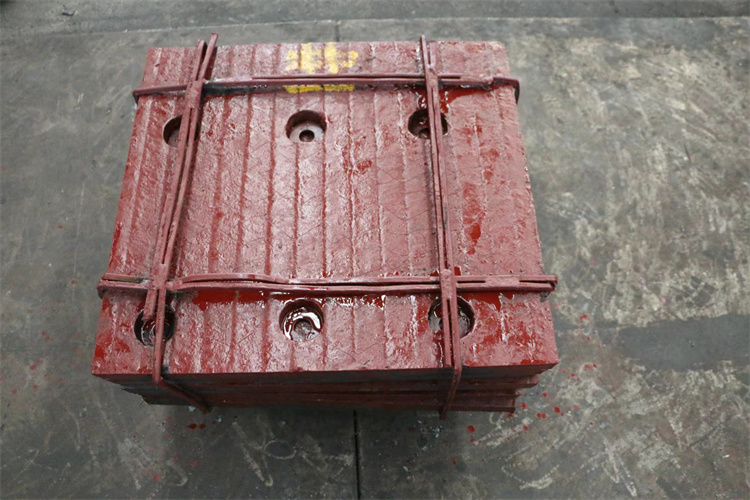 石家庄复合堆焊耐磨钢板-14+6堆焊耐磨钢板按图纸定制