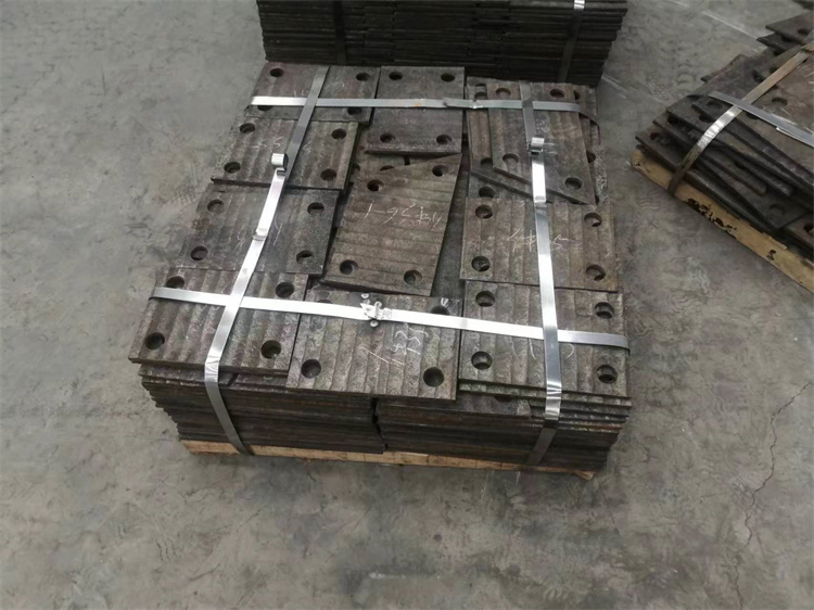朝阳堆焊复合耐磨板-8+7堆焊耐磨钢板支持定制