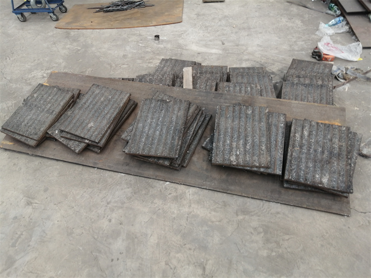 十堰堆焊耐磨钢板-10+6堆焊耐磨钢板定制加工