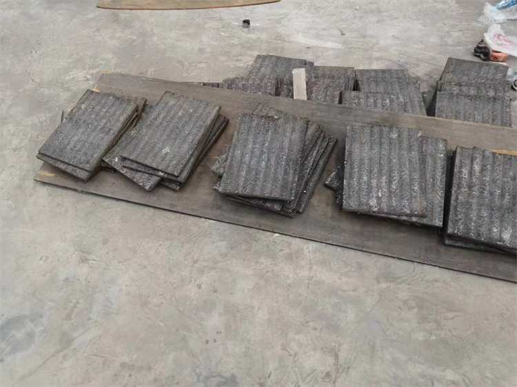 晋中堆焊钢板-10+10堆焊耐磨钢板对规格可定制