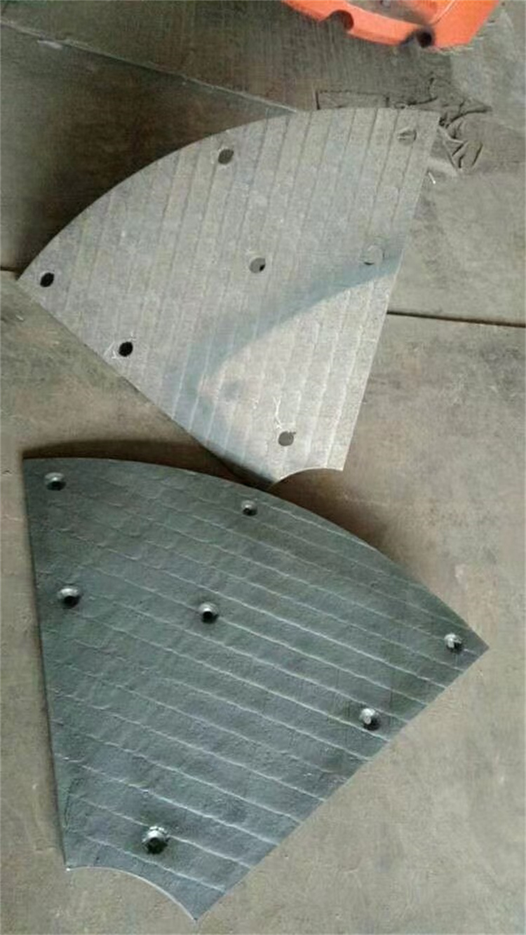 达州堆焊钢板-16+7堆焊耐磨钢板按图纸定制