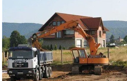 新疆喀什地区出国打工建筑工司机厨师普工工资月发，包吃住，年薪40万