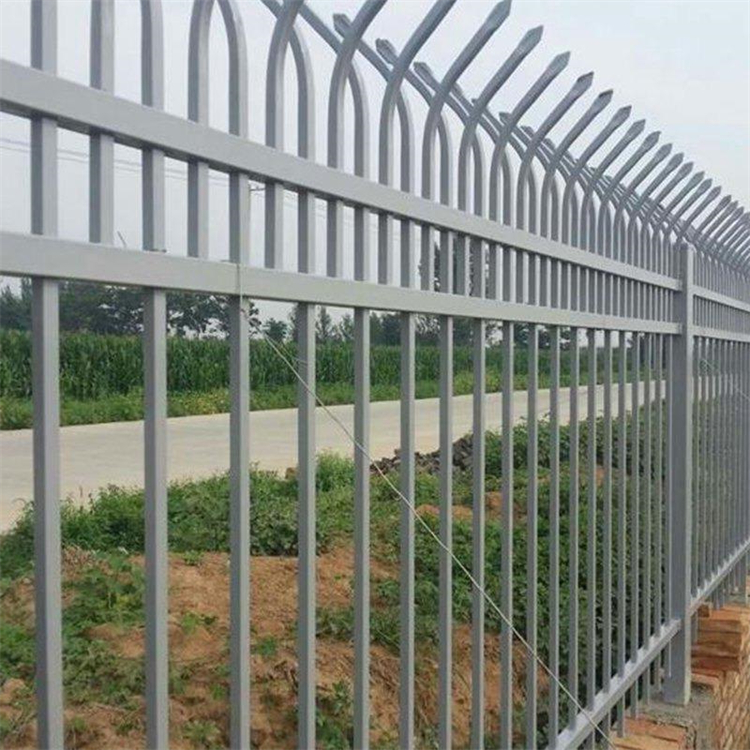 庭院防爬护栏财润丝网供应点的铁围栏坚固
