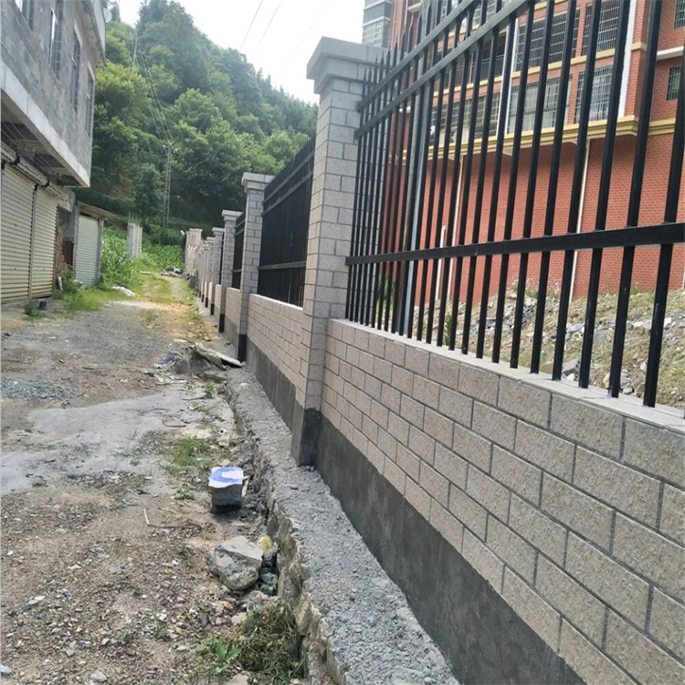 厂区黑色锌钢护栏财润丝网供应住宅锌钢围栏使用年限长
