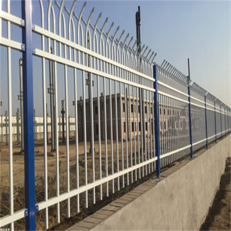 防盗铁管栅栏财润丝网供应公园锌钢围栏焊接牢固