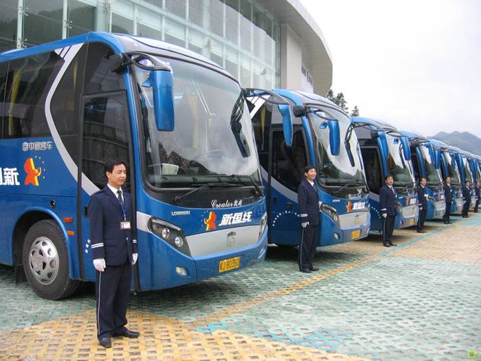 大巴:青州到抚松的客运客车