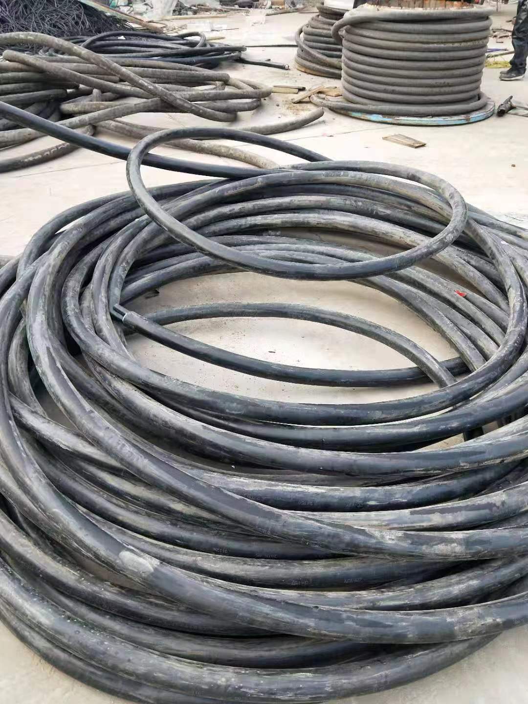 遂宁高压电缆回收  回收报废电缆上门速度快