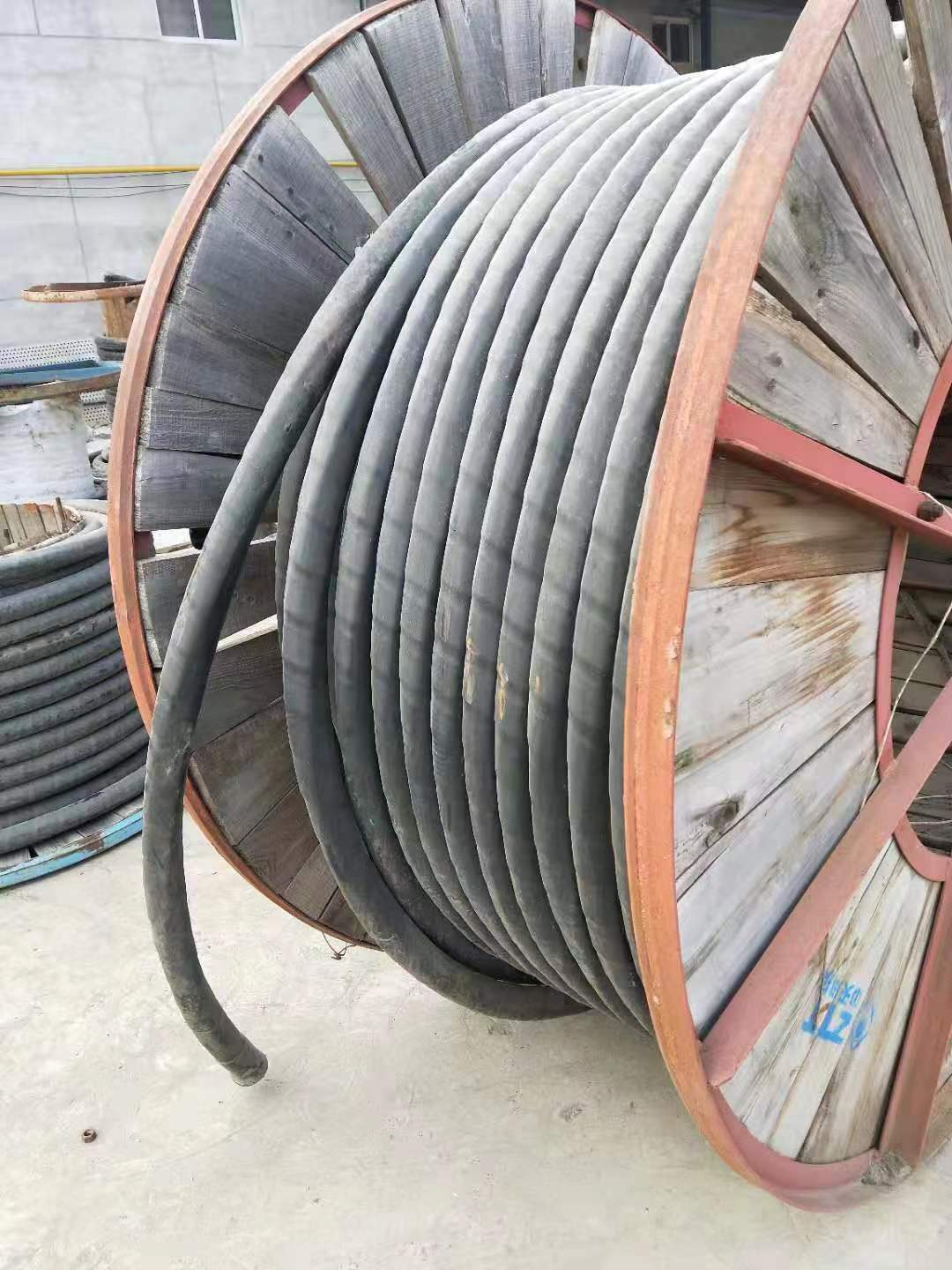 玉山回收电缆电线  回收废旧电缆省心省力