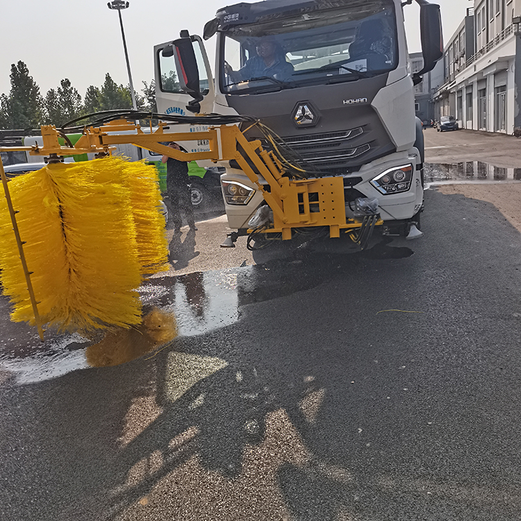 工厂围挡清洗报价道路护栏清洗各种规格