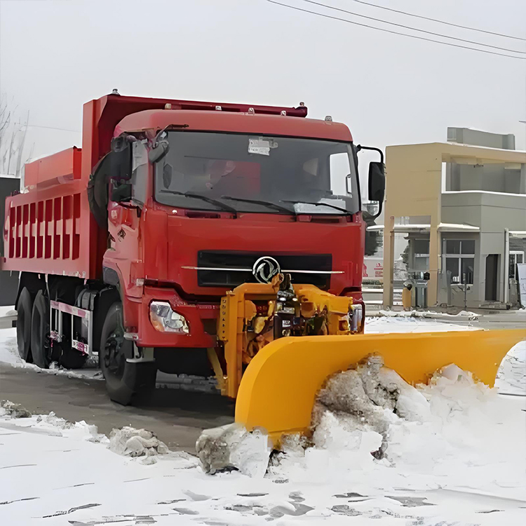 李沧区除雪推雪铲拖拉机扫雪设备厂家