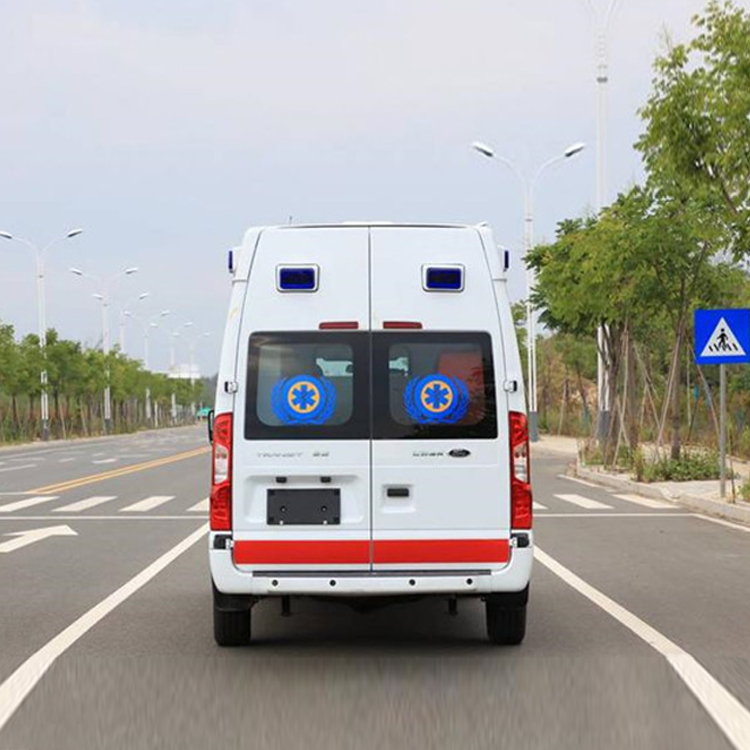 甘肃酒泉长途救护车租赁价-长途救护车转运病人-全国救护团队