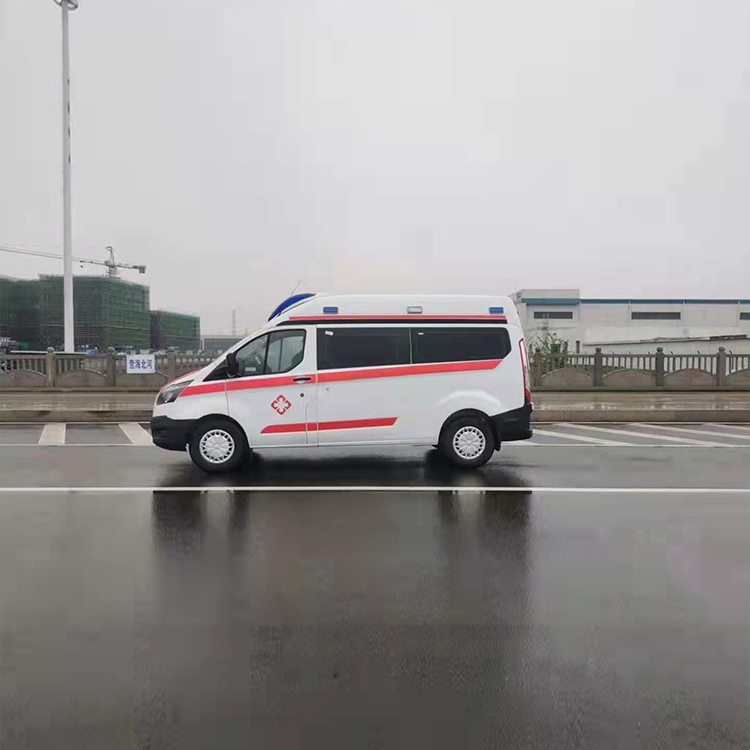 重庆大足私人救护转运车-怎么找救护车转运病人-可24小时预约