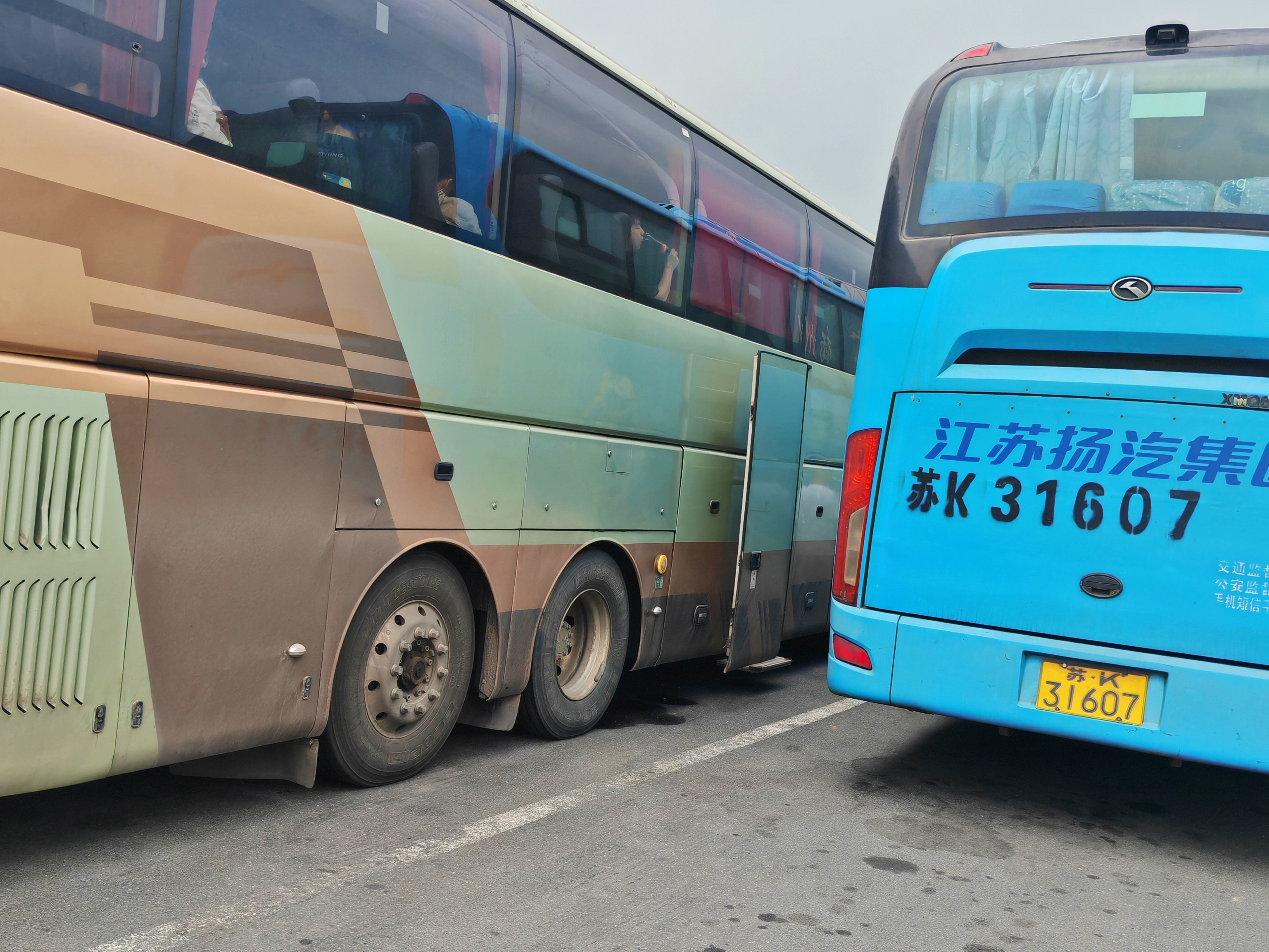 昆明到沛途直达客车在哪下车/客车