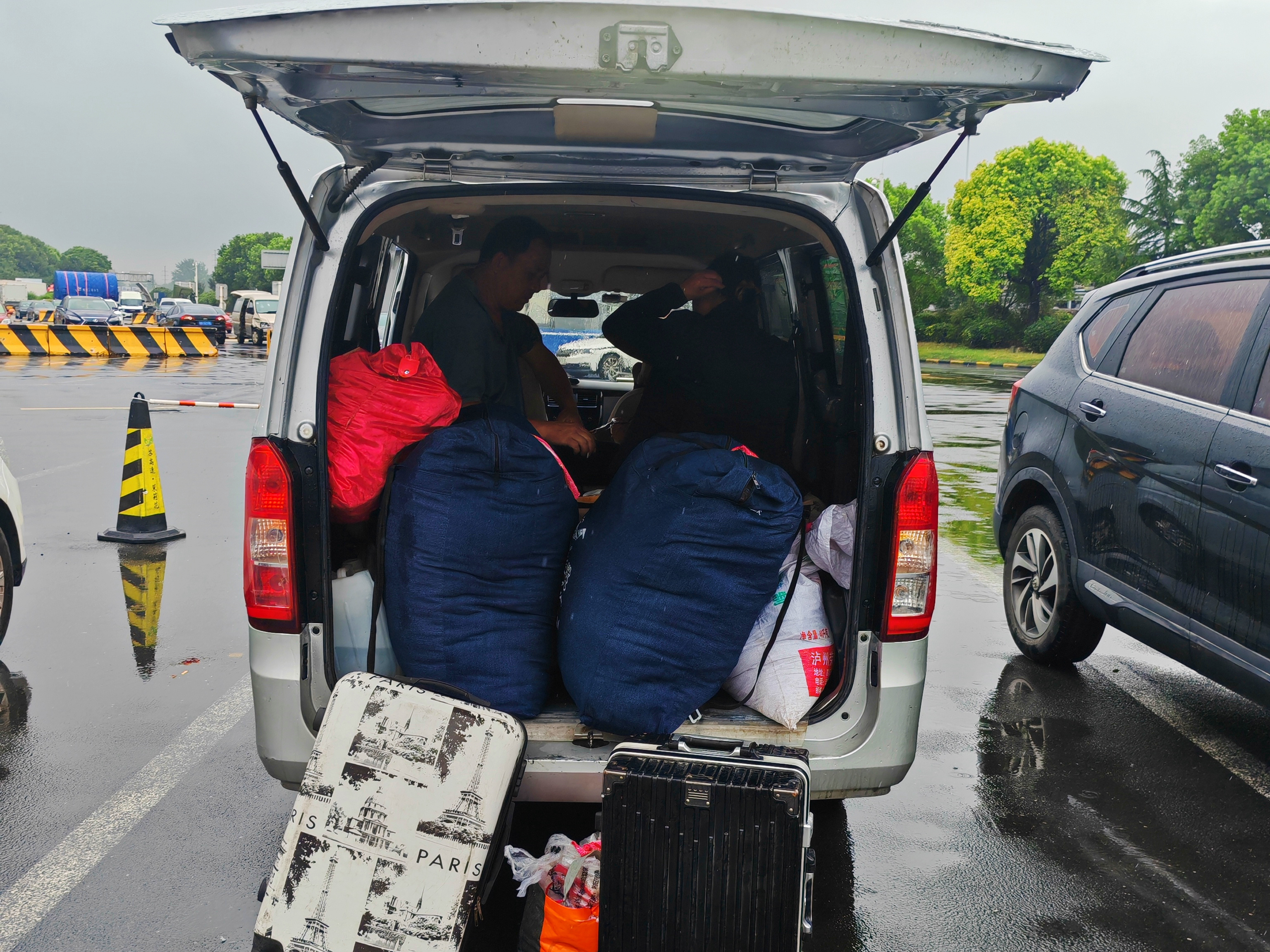 贵阳到鹤壁的汽车车地点更新中/客车