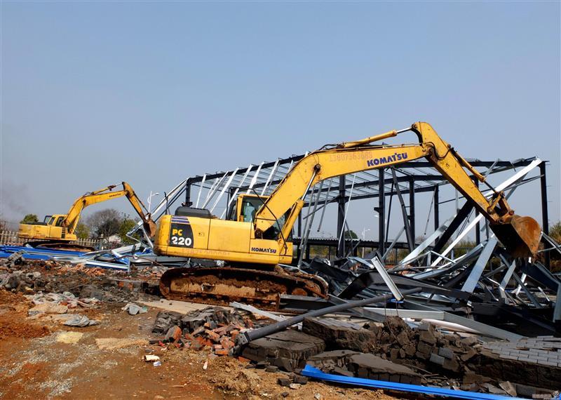 深圳龙华区大型厂房拆除回收,整厂设备设施拆除电话