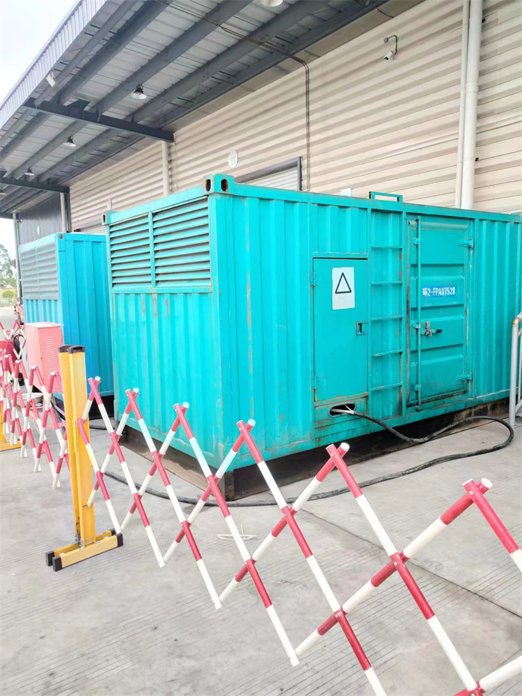 安阳发电机出租(700KW发电机租赁)高低压配电柜
