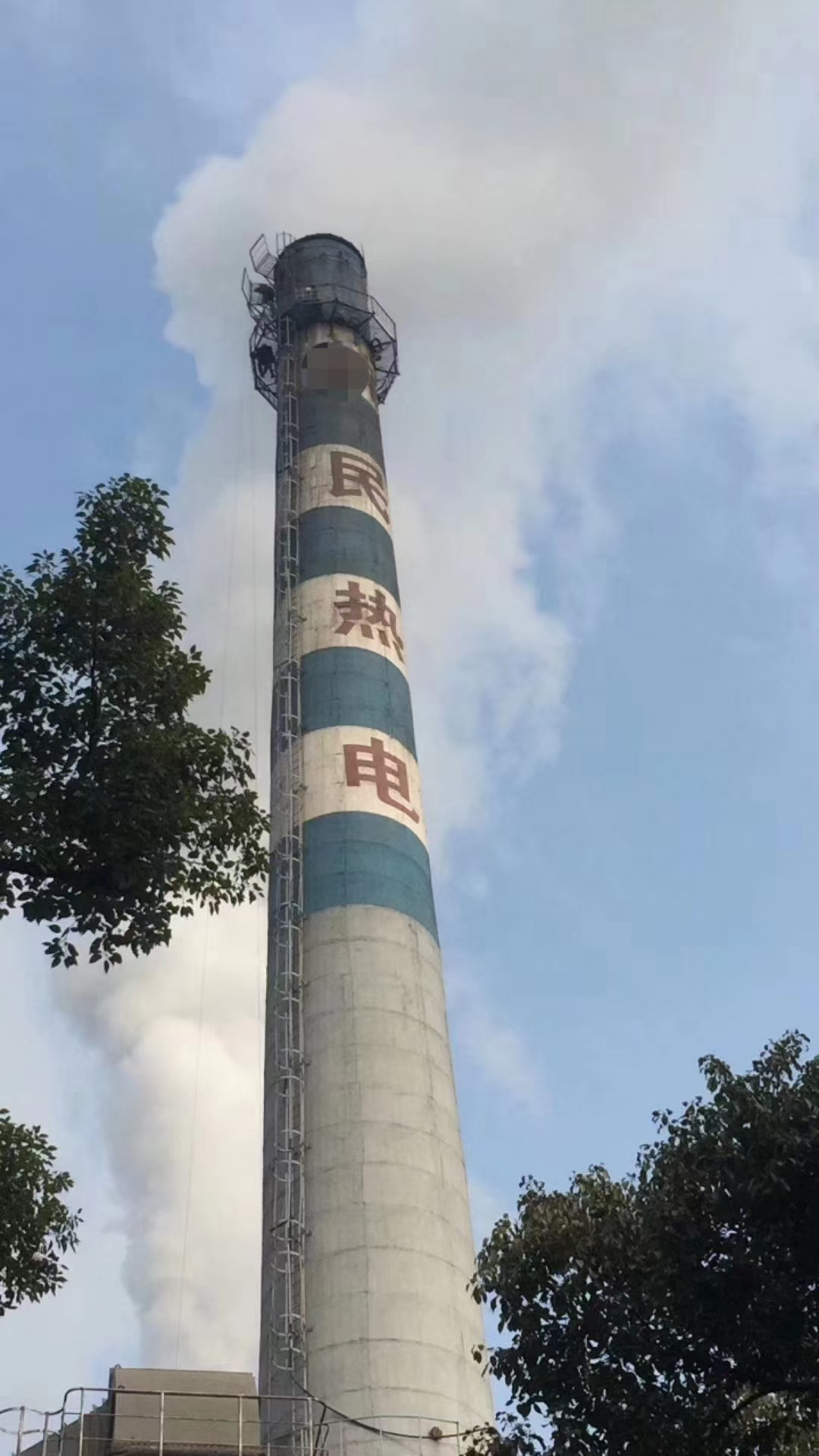 武汉拆除高空烟囱公司