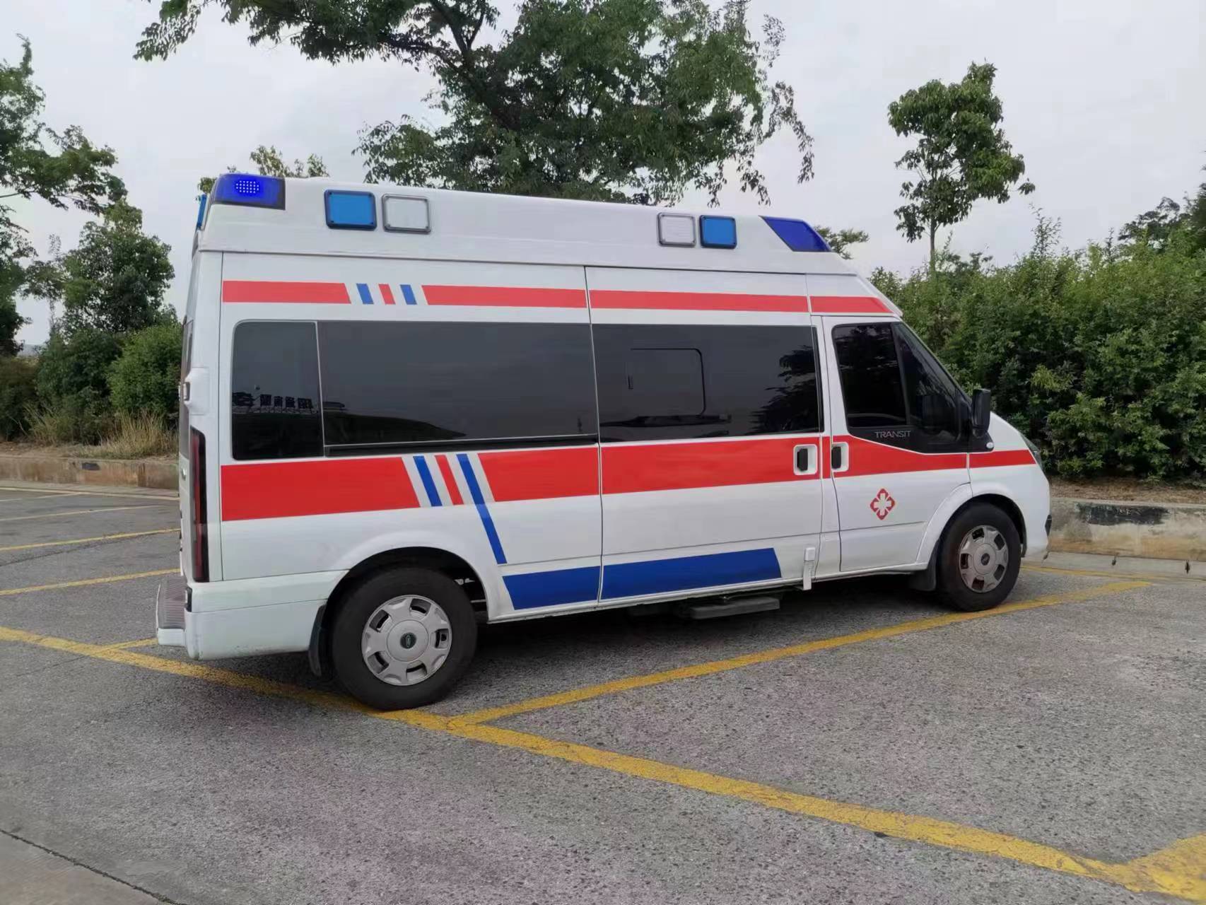 喀什足球篮球羽毛球保障-救护车出租-120租赁公司
