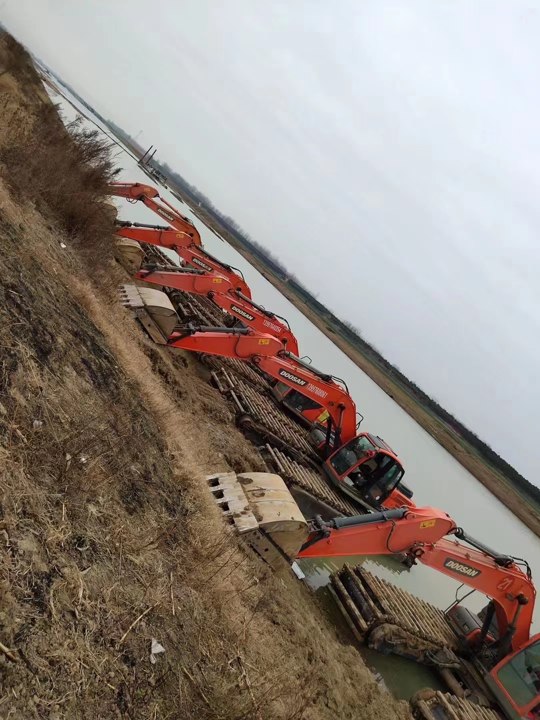 徐州水挖机打桩租赁浮箱