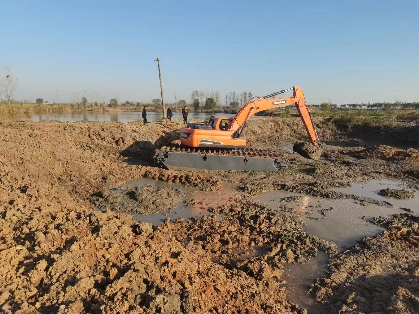 张家口水挖机打桩租赁挖淤泥