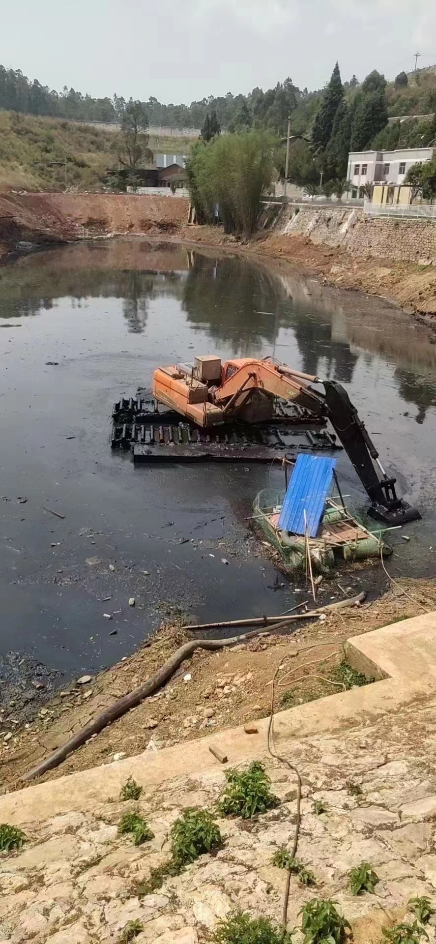 哈尔滨水上挖掘机租赁杭州市