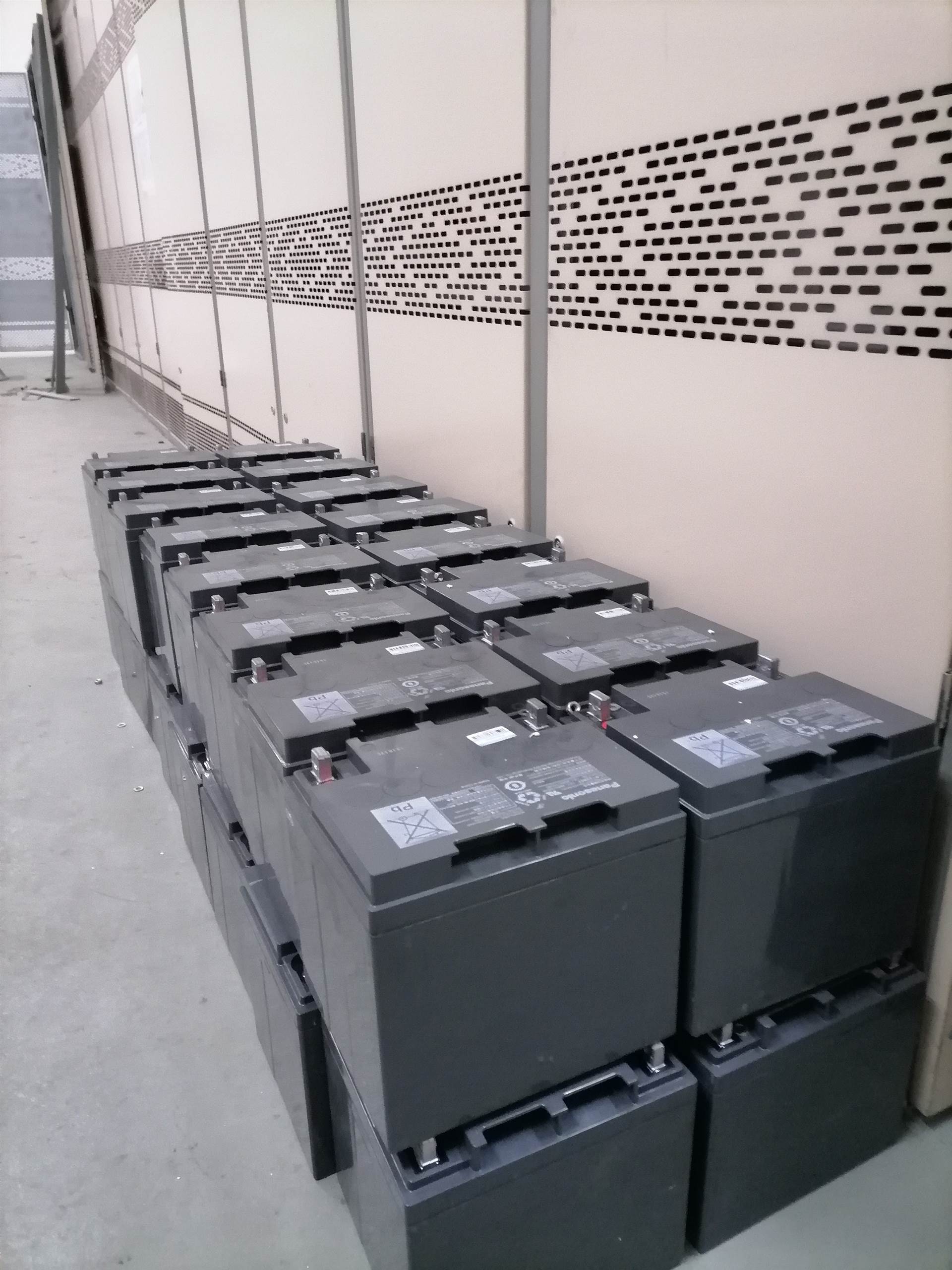 惠州报废电池回收-机房电源回收一览表