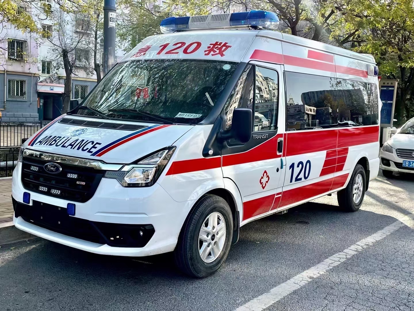 东莞救护车跨省转院重症转院,设备