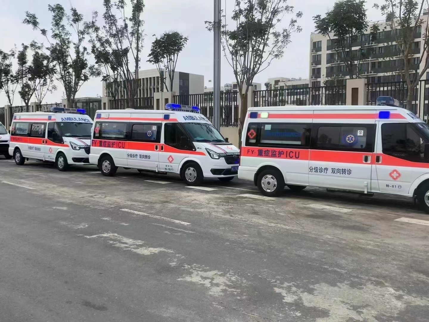 长沙救护车转院跨省护送病人,司机经验足