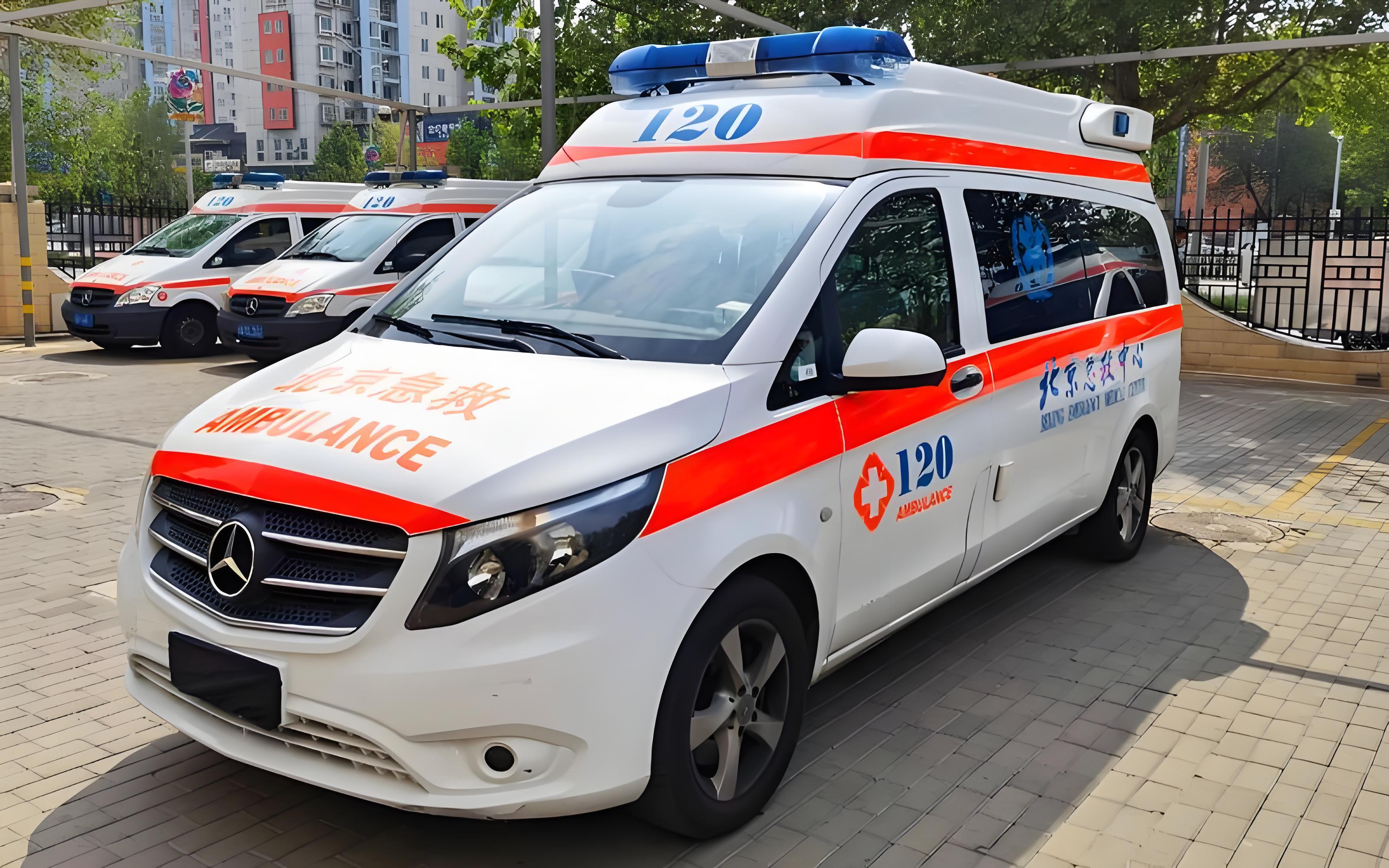 丹东救护车出租,卧式转院接送-急救设备