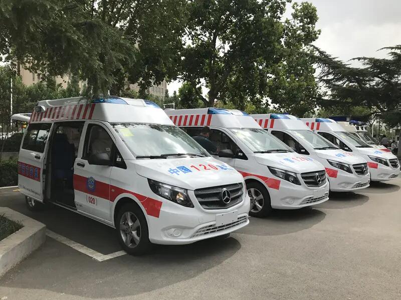 济南出租救护车 福特icu救护车团队派遣